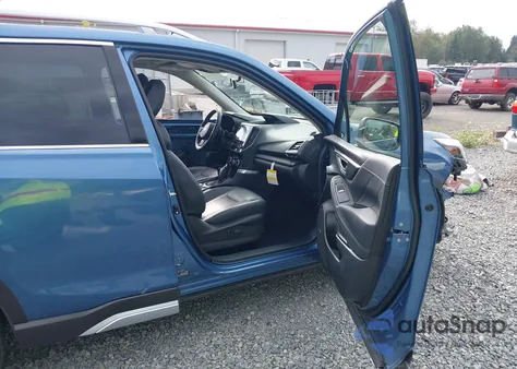 2023 Subaru Forester Touring Touring z USA, uszkodzony, nr VIN JF2SKARC3PH439020